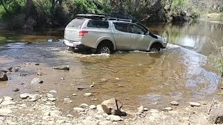 Free camping under trees at Redesdale Victoria Australia #pubcamping #tarpshelter