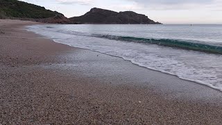 Bruit des vagues sur le sable, paisible, calme, pour une bonne relaxation.