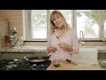 Learn how to make a Simple Sugo with Annabel Langbein