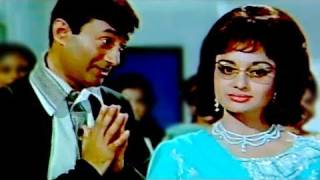 Dev Anand's first meeting with Asha Parekh - Mahal Scene 1