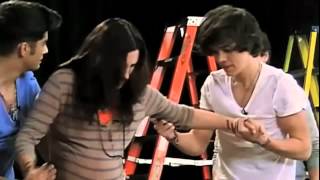 Louis and zyan prank one direction on Nickelodeon