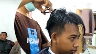 Cara potong rambut pria mode undercut dg rambut tebal dan kaku @akpr awen channel