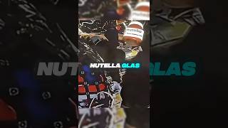 Einfach ein Nutella Glas mitten im Weltall