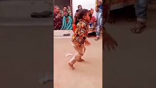INDIAN KID FUNNY DANCE
