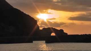 Sunset of Japan Amami Oshima dragon eye (bend over if Na tunnel)奄美大島　龍の目（かがんばなトンネル）の夕日