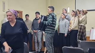 Grup tineri Moreni - 🎶Nu e cu flori așternută - 📍Moreni, Dâmbovița   #god #jesus #music #life #love