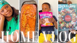 🎄VLOGMAS/ HOME VLOG FEATURING AVU/ BAKING BANANA BREAD/HOW BAD IS DRAGON ENERGY DRINK?!