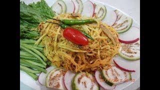 Smoked Fish with Green Mango Salad Recipe (Buck Swy)