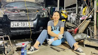 Genius girl repairs and restores cars with broken air conditioning