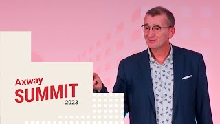 Navigating the Fast-Changing Digital Landscape While Keeping the Customer Focus