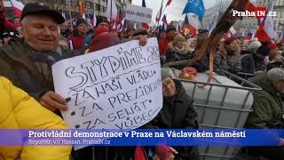 Protivládní demonstrace v Praze na Václavském náměstí