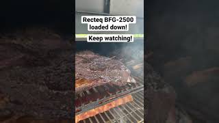 Recteq BFG-2500 smoker capacity