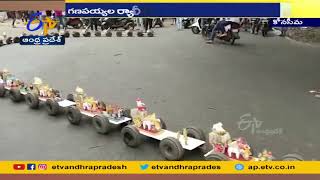 Trolley Made With Kondapalli Dolls in Chakali Palem Impressed the locals With the Ganapati Rally