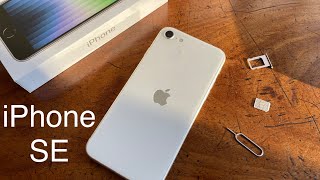 iPhone SE (2022) - How to Install a SIM Card