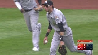 MIA@WSH: Yelich lays out to take a hit from Turner