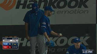 TOR@TEX Gm3: Price warms up in the bullpen in Game 3