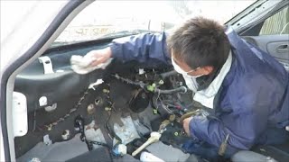 MAZDAカペラのヒーター修理風景（二日目）Heater Repair (Day２) Mazda Capellaカペラのヒーター修理（２）