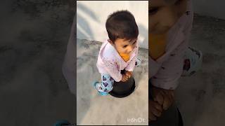 মা মা তাড়াতাড়ি এসো মাছ ধরেছি 🤣🤣😂😂#viral#shorts#shortvideo#cutebaby#babyvideo