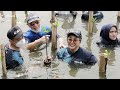 menanam pohon mangrove di taman wisata alam angke kapuk pik bersama allianz indonesia