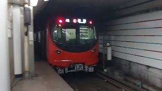 東京メトロ丸ノ内線2000系2135F各駅停車荻窪駅行き赤坂見附駅発車(2022/12/20)