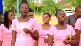 MUZIKI BILA ADABU LIVE -BY RACETRACK AY #TRACKERS CHORALE -NAKURU KENYA