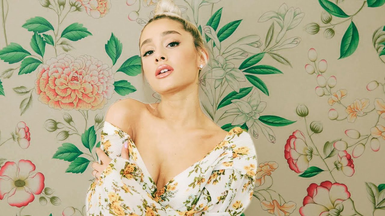 Ariana Grande - Bad Decisions Ariana Grande - Bad Decisions