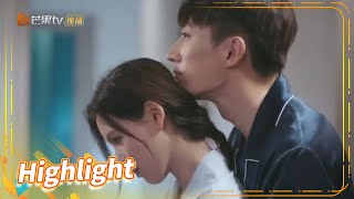 许倾悠给妈妈打电话，莫灵泽捣乱《夜色暗涌时 Love At Night》【芒果TV青春剧场】