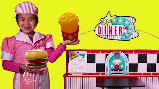 Jannie Pretend Play with Diner Toy Set