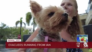 Hurricane evacuees flee to Palm Beach County ahead of Hurricane Ian
