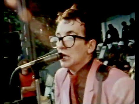 Elvis Costello - Watching The Detectives Live 1979 1080p - YouTube