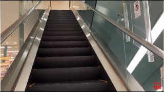 3X エスカレーター アピタ新潟亀田店 3X escalator APITA Niigata Kameda shopping center Niigata Japan