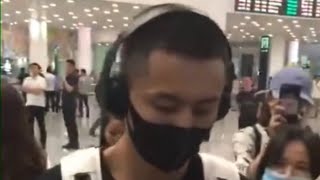 Zhang Zhehan 张哲瀚 At The Airport 机场瀚《不流泪的机场 Flying On Your Winds》(翻唱 Cover)