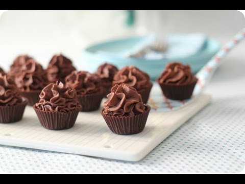 How to Make Chocolate Cups with Mousse inside How to Make Chocolate Cups with Mousse inside