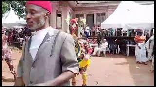 please learn how to dance.Egwu Ndi Eze cultural group Onitsha led by Aniweta Mazeli Onwa global