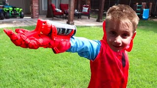 KidCity Tests Spider-Man Homecoming Web Shooters!