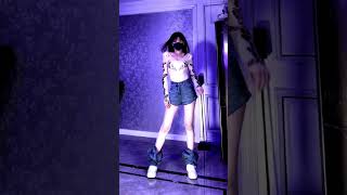 指挥运镜变装 Changing clothes challenge 性感美女卡點變裝#shorts