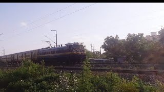 30th Birthday Special || 12712- Pinakini SF Express || LEGEND BZA WAP-4 WITH WAM- 4 SPECIAL LIVERY||