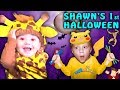 SHAWN'S FIRST HALLOWEEN! Family Costume Vlog 2016