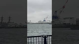 横須賀ヴェルニー公園からの海上自衛隊潜水艦と、アメリカ海軍の新桟橋と、護衛艦まや、きりしま