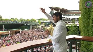 Carlos Alcaraz presents the Wimbledon trophy to the fans | Wimbledon 2023