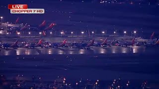 FAA system outage grounds flights across US