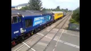 DRS 37405 \u0026 37402 on a network rail test train at cheltenham spa Signal Box