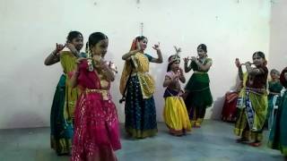 Vinnava yashodamma song dance performance navodaya colony