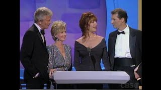 1989 Emmy Awards Florence Henderson, Robert Reed, Katey Sagal, Ed O'Neill Presenting