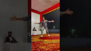 Aa raha hu main 💙❤️            #dance #dancevideo #public #dancer #tigershroff #viral #2023 #fyp
