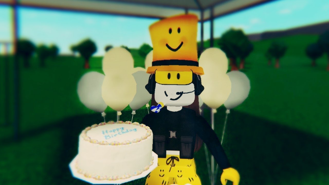 I Threw A BIRTHDAY Party In Bloxburg - YouTube