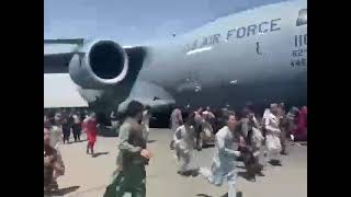 haos pe aeroportul din Kabul