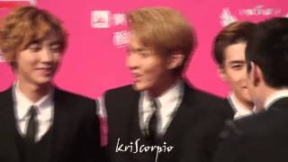 Fancam 120917 Kris   Red Carpet @ The 5th Mengniu Music Billoard Award