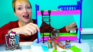 A Special Mommy \u0026 Gracie Sneak Peek at the Wolf Bunk Bed Doll \u0026 Playset | Unboxing | Monster High