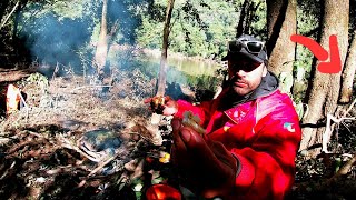 O PERIGO de Pescar SOZINHO!FRIO e PEIXE na LINHA! Pesquei e FRITEI Na Barranca do Rio